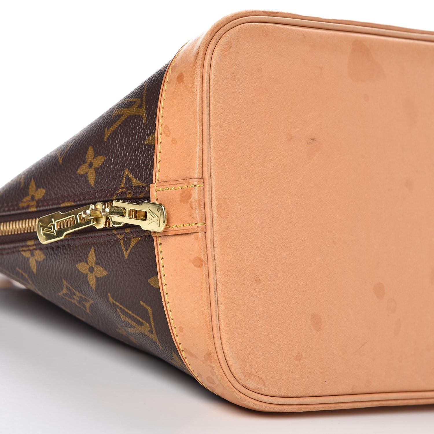 Louis Vuitton Monogram Alma PM 9 of 11