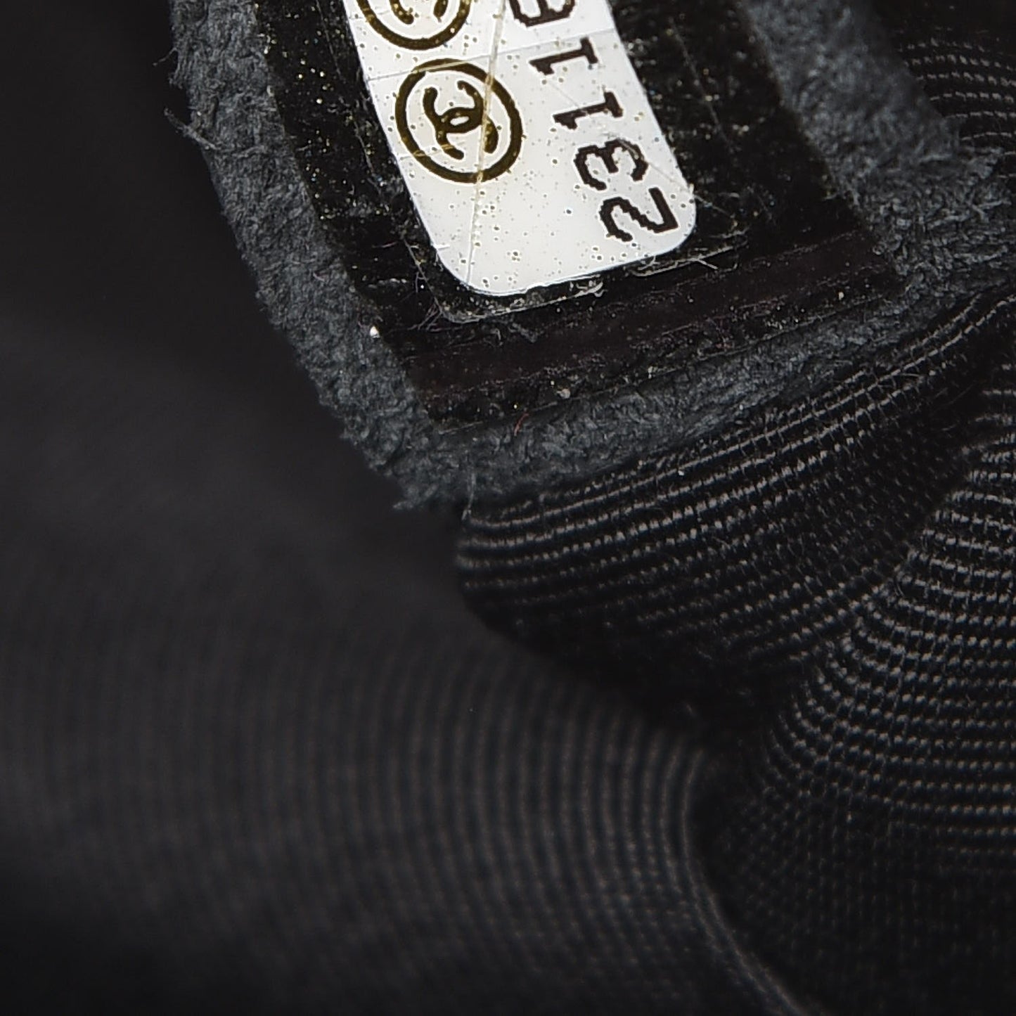 Caviar Quilted Medium Rock In Rome Single Flap Black