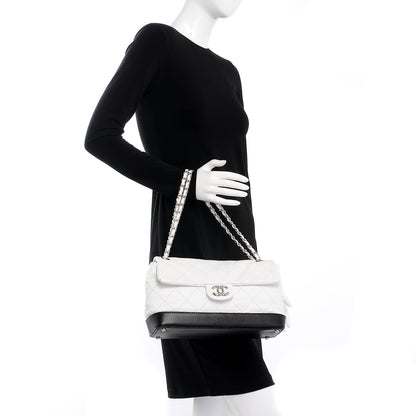Chanel Lambskin Quilted VIP Flap White 2 of 7