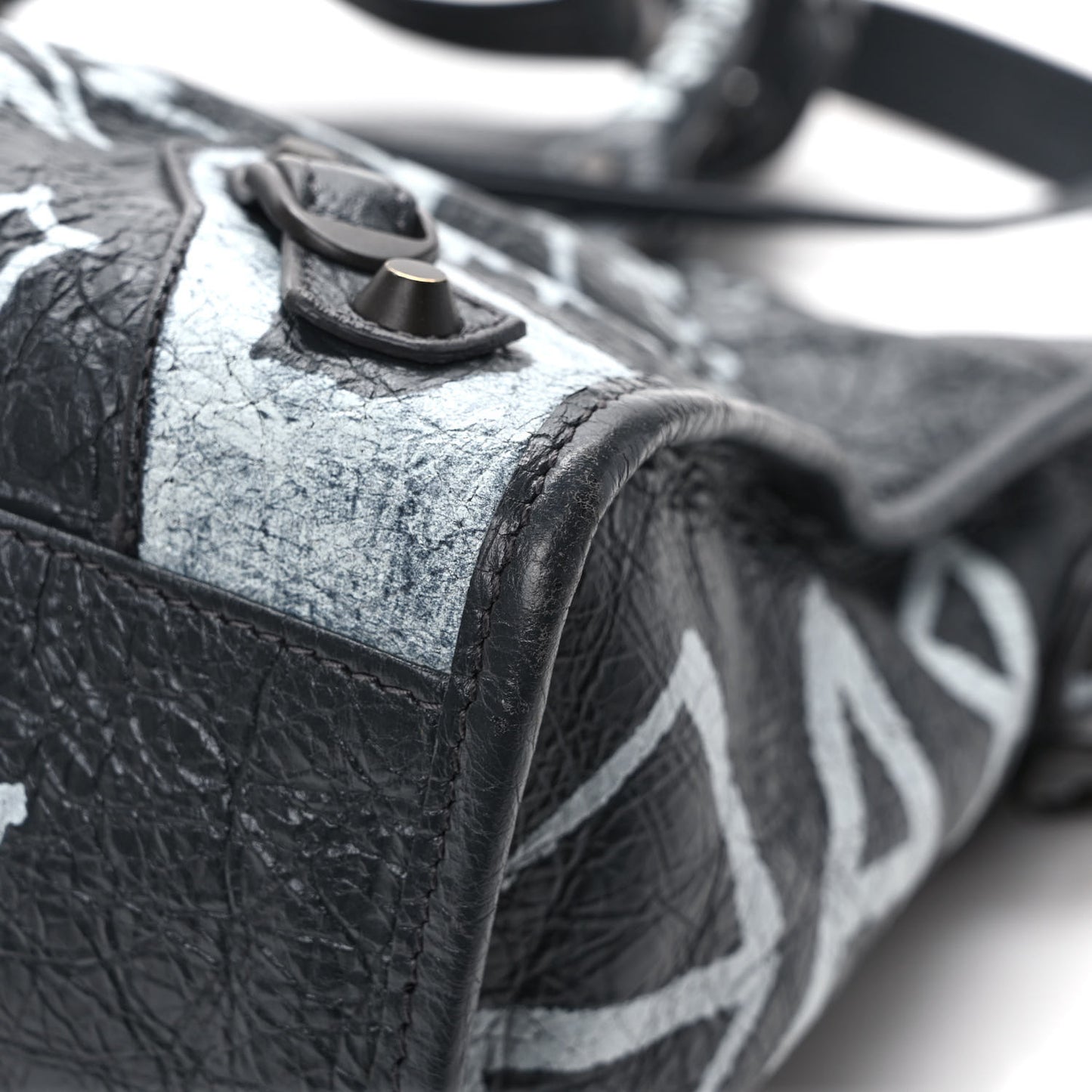 Agneau Arena Graffiti All Over Classic Hardware City Gris Fossile White