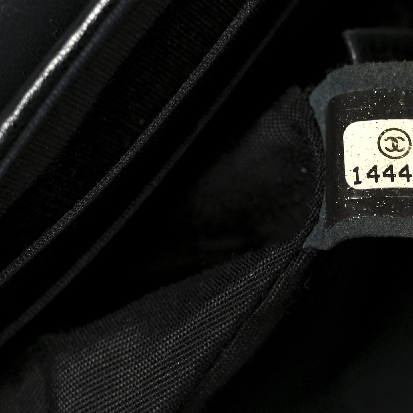 Lambskin Half Moon Wallet On Chain WOC Black