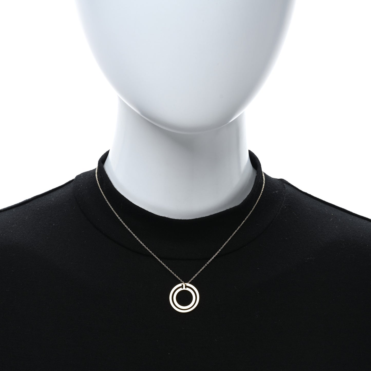 18K Yellow Gold T Circle Pendant Necklace