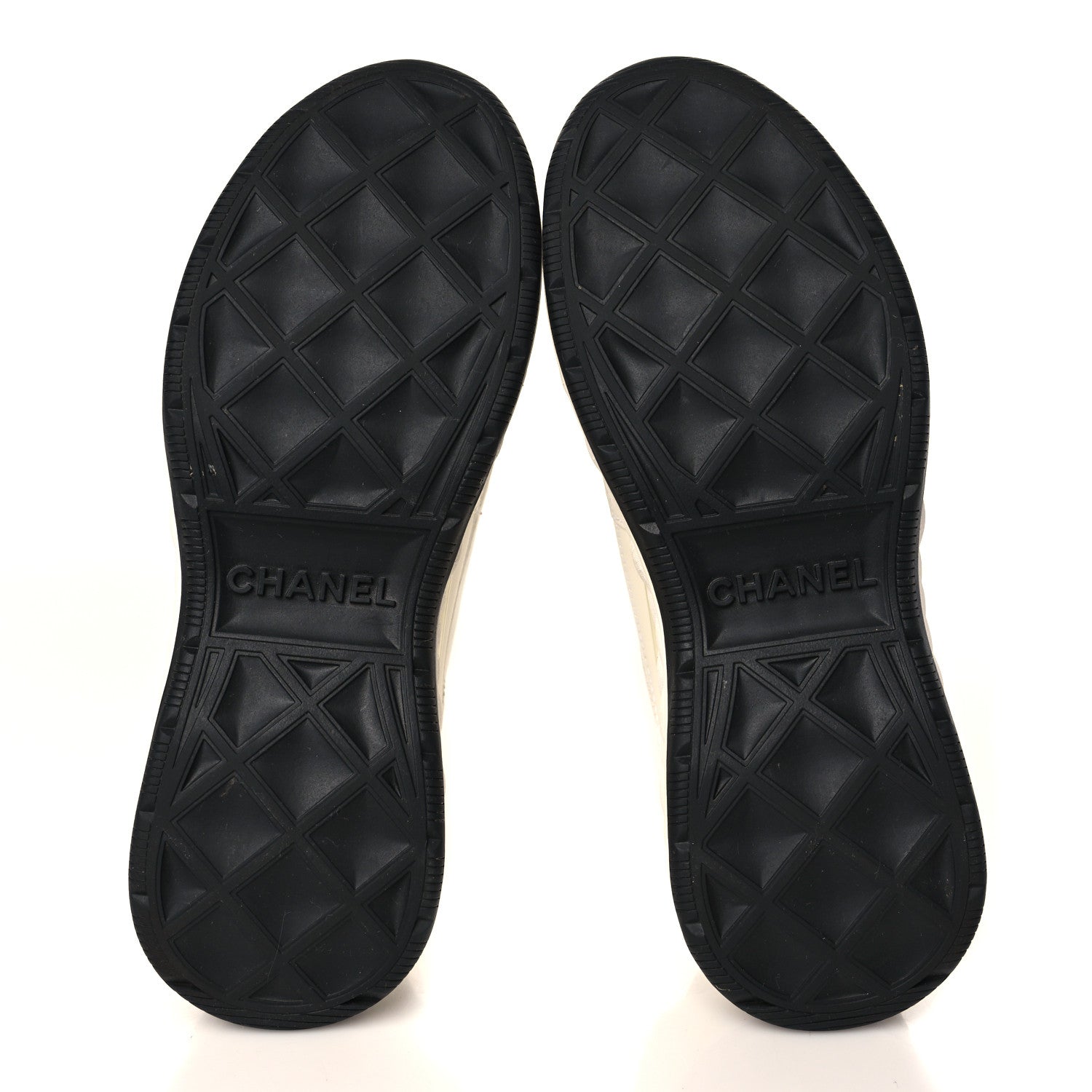 Chanel Velvet Calfskin Mixed Fibers CC Sneakers 38 Ivory Black 5 of 8