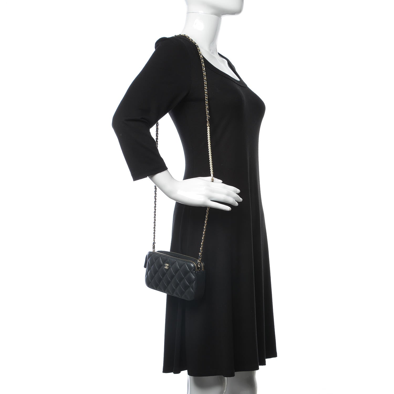 Chanel Iridescent Lambskin Quilted Pearl Clutch With Chain Black 2 of 10
