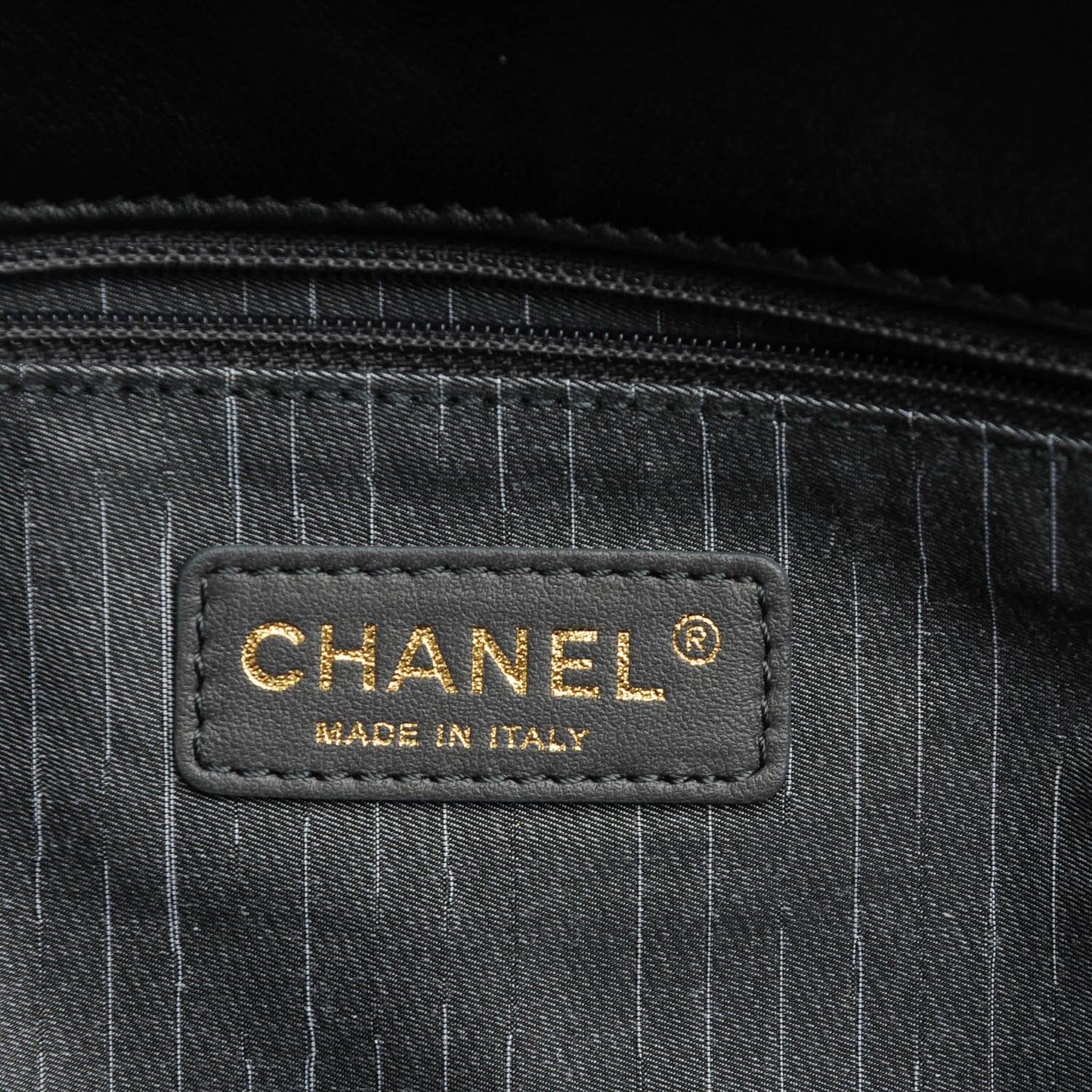 Lambskin Quilted Medium Westminster Pearl Flap Black