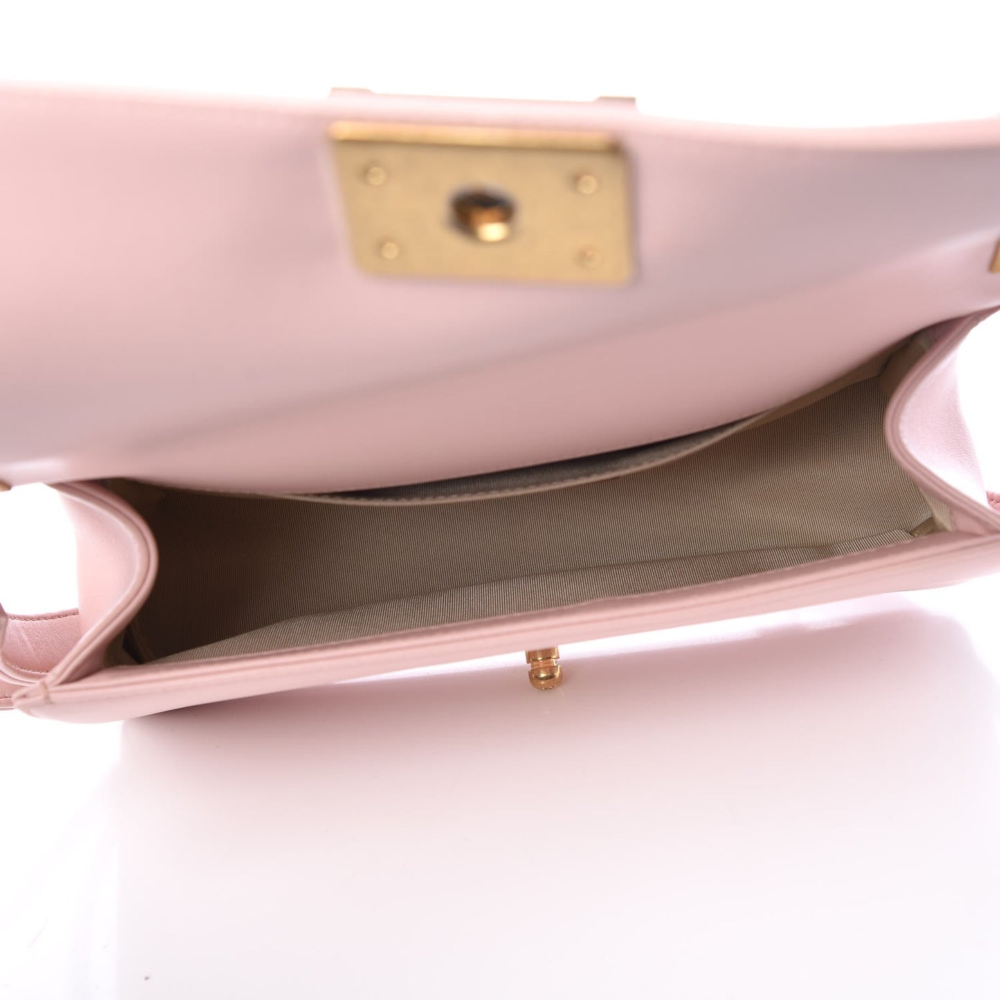 Lambskin Quilted Medium Chain Detail Boy Flap Light Pink
