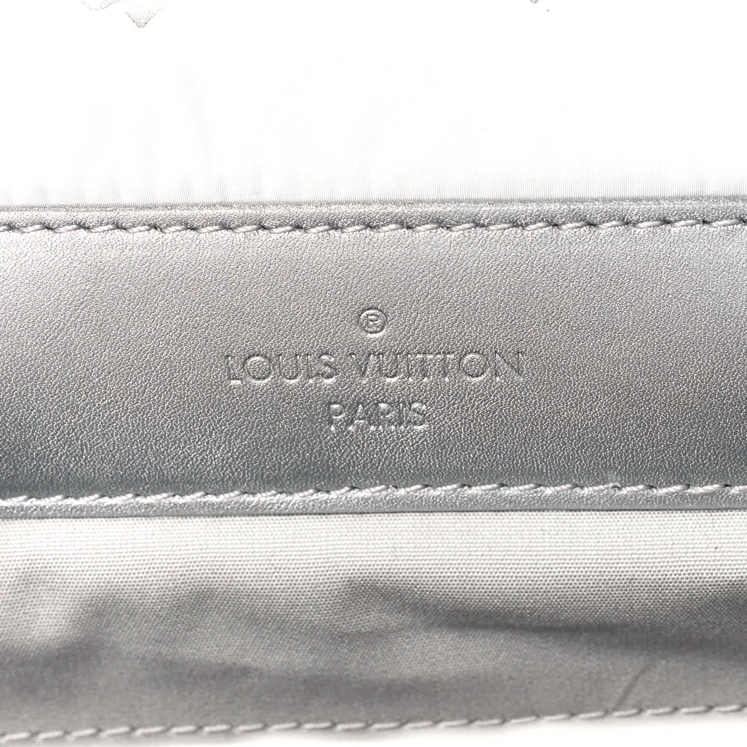 Louis Vuitton Nylon Monogram Gradient LV Snow Onthego MM Frost 6 of 9