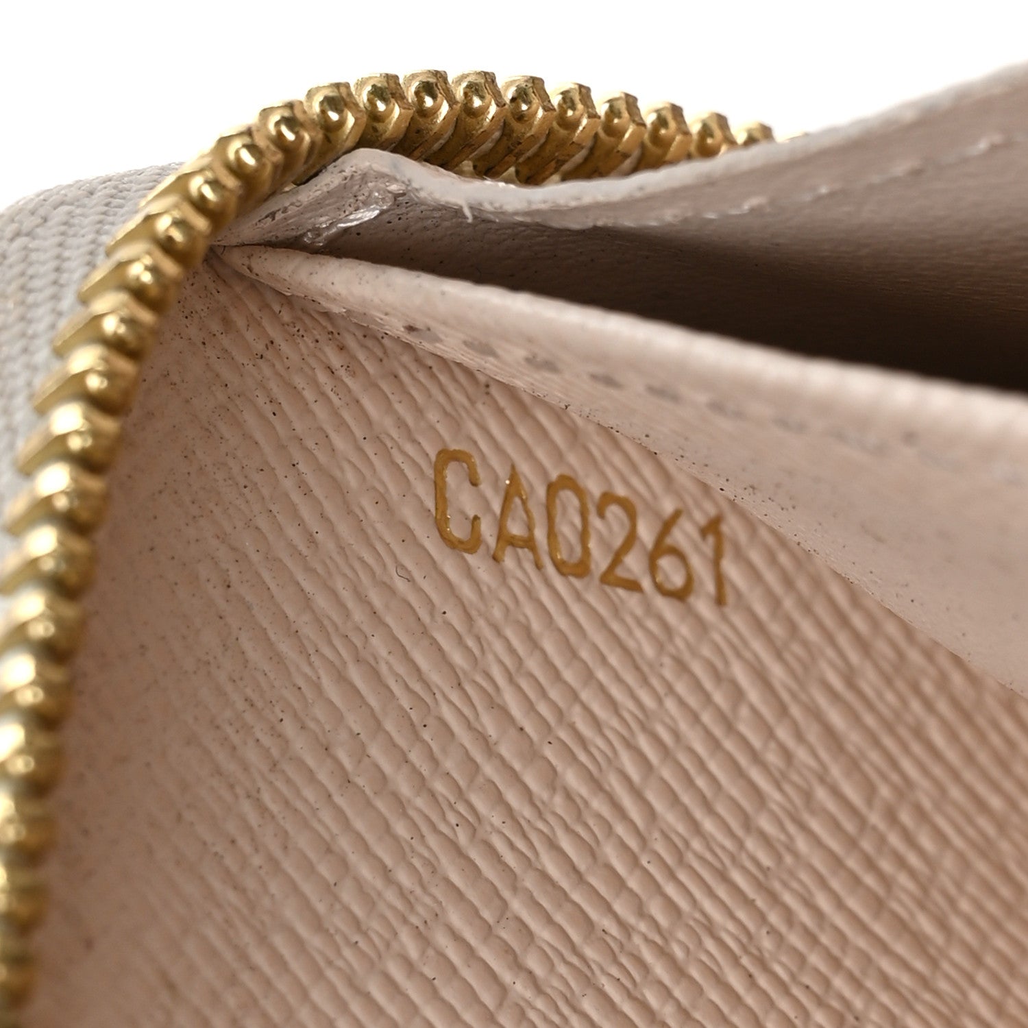 Louis Vuitton Monogram Giant By The Pool Zippy Wallet Brume 8 of 11