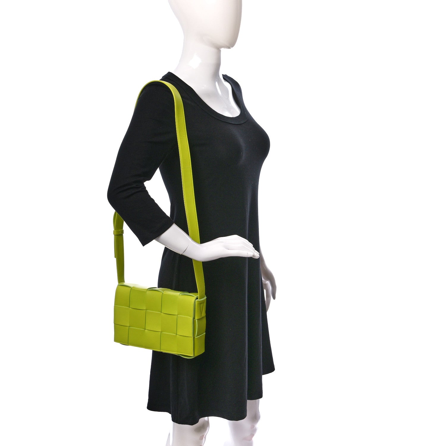 Bottega Veneta Lambskin Maxi Intrecciato Cassette Crossbody Bag Acid Kiwi 2 of 8