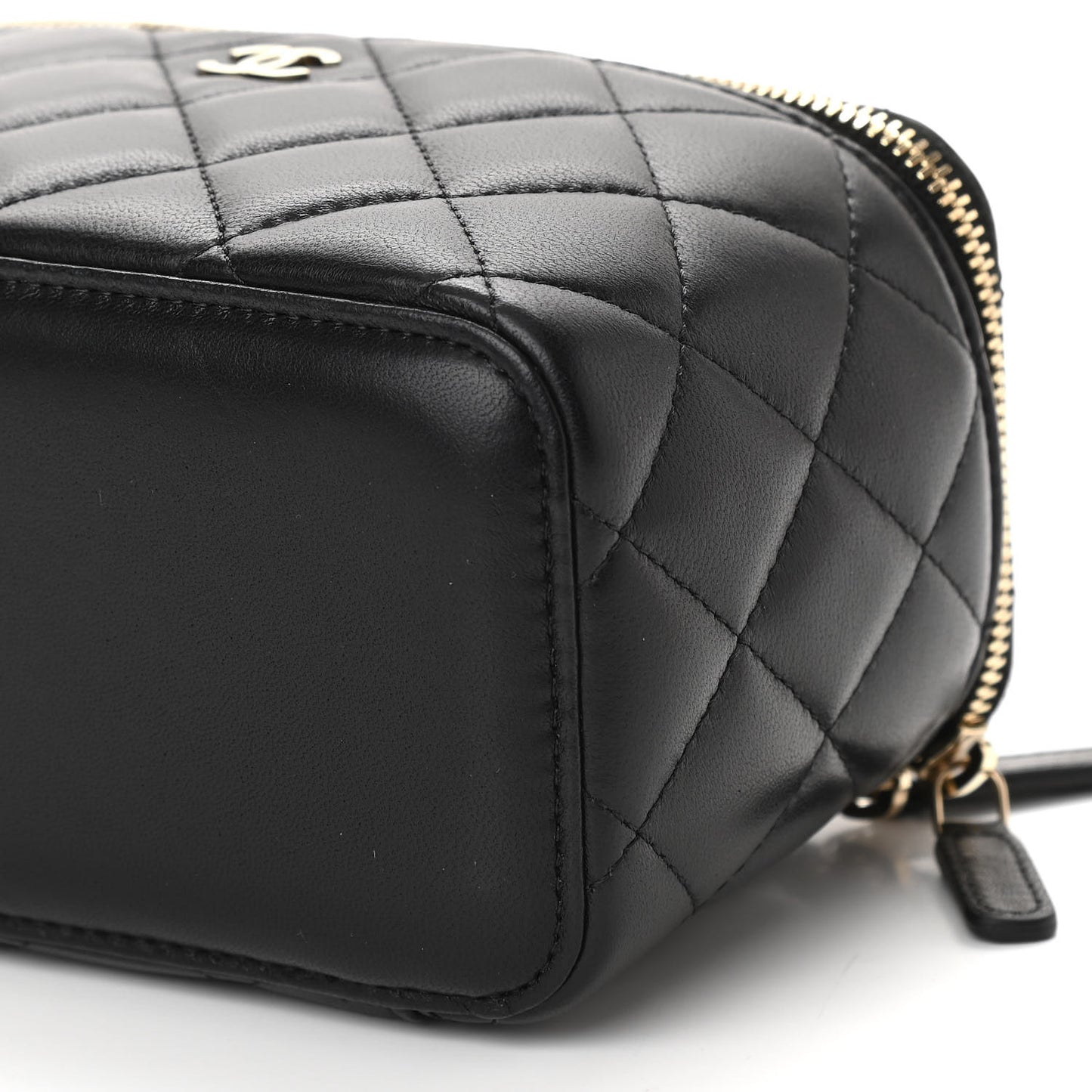 Lambskin Quilted Small Vanity Case With Chain Black