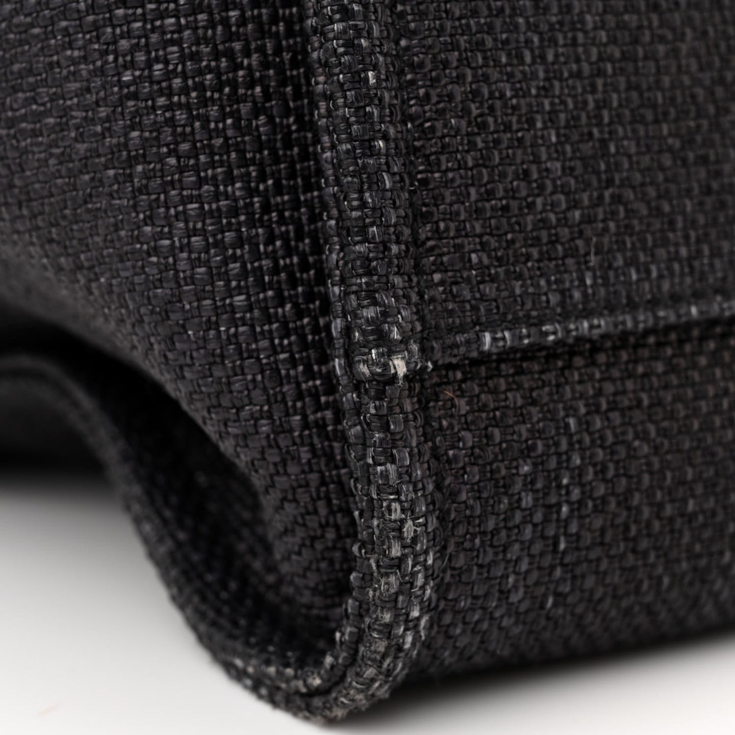 Woven Straw Raffia Medium Deauville Black