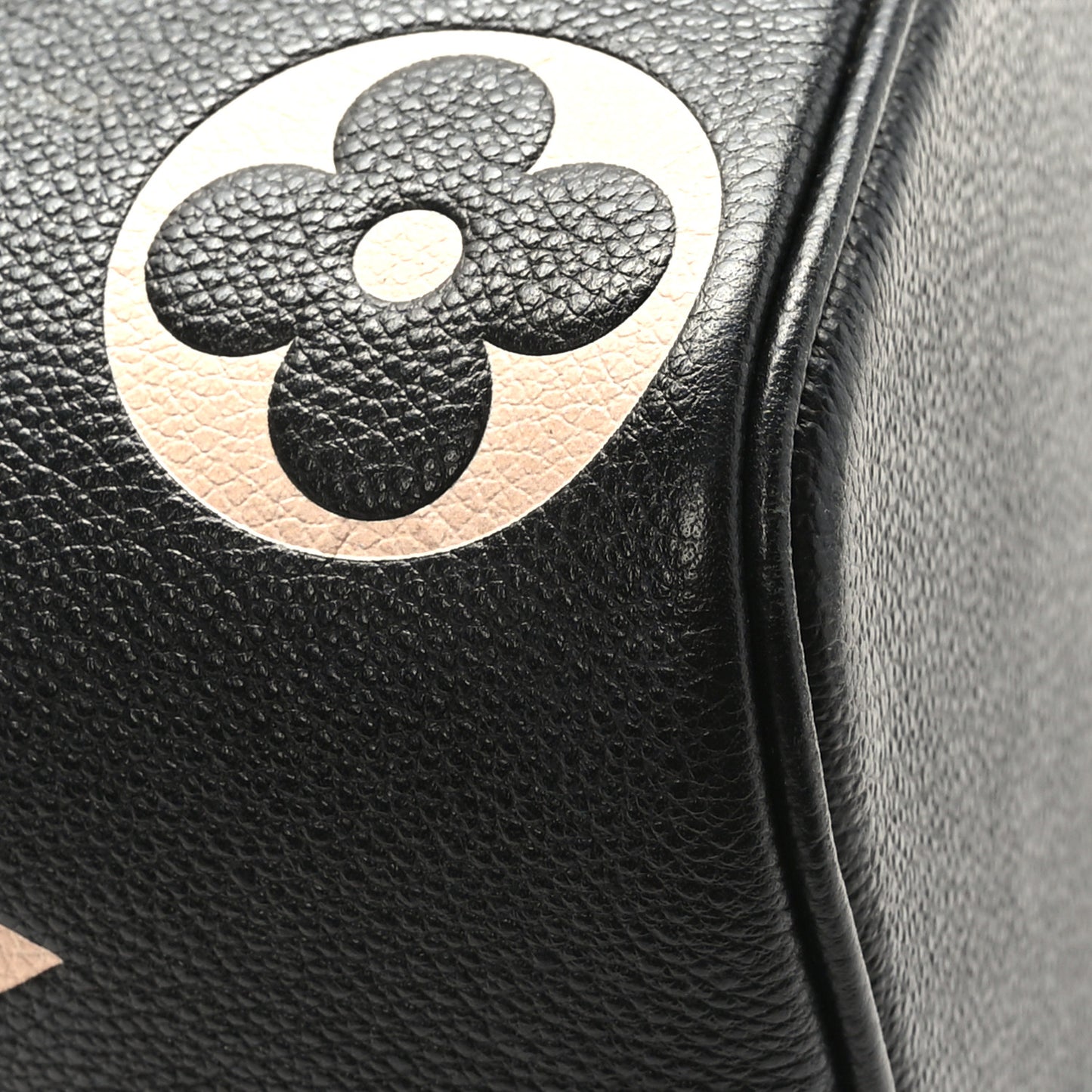 Empreinte Monogram Giant Neonoe MM Black Beige