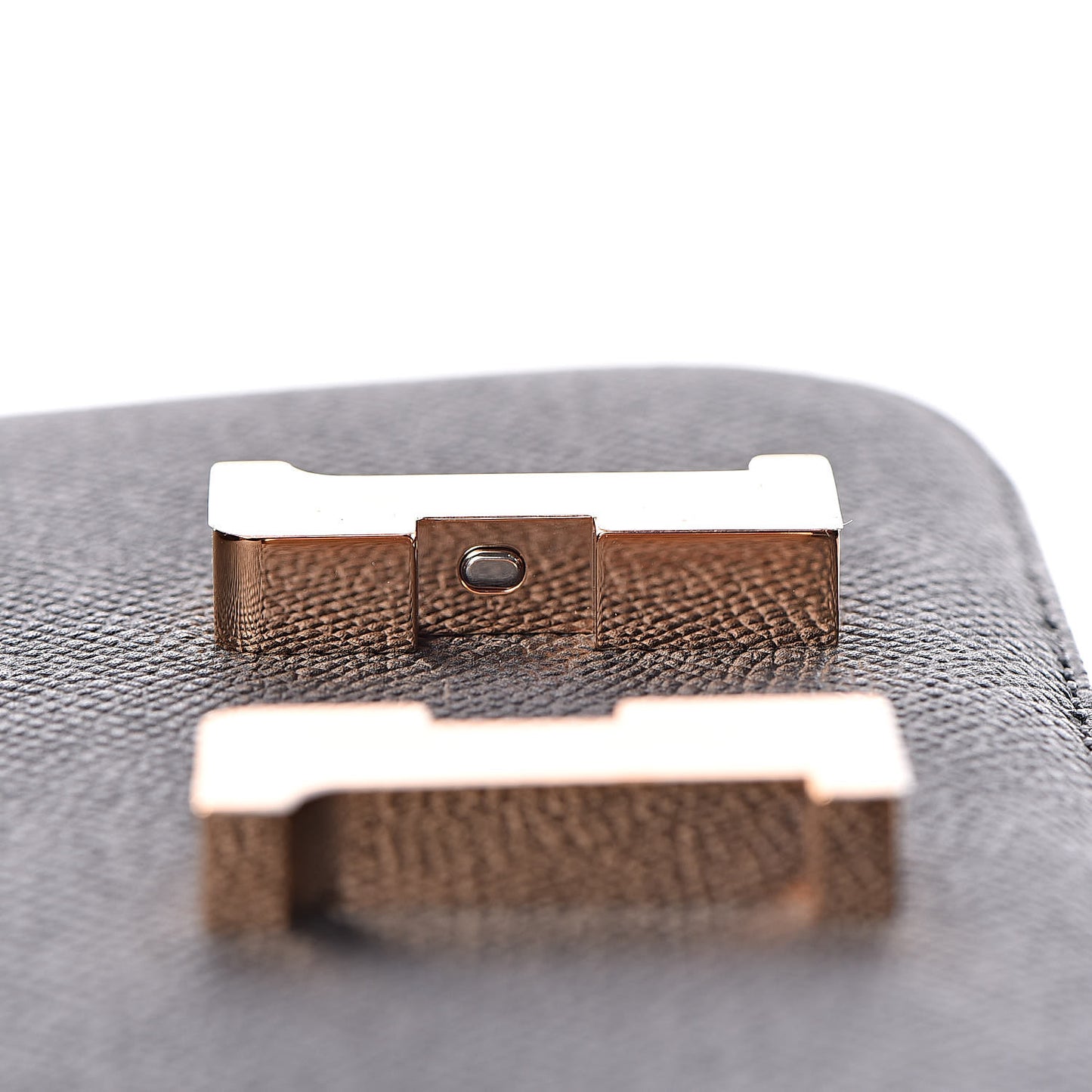 Epsom Constance 18 Black