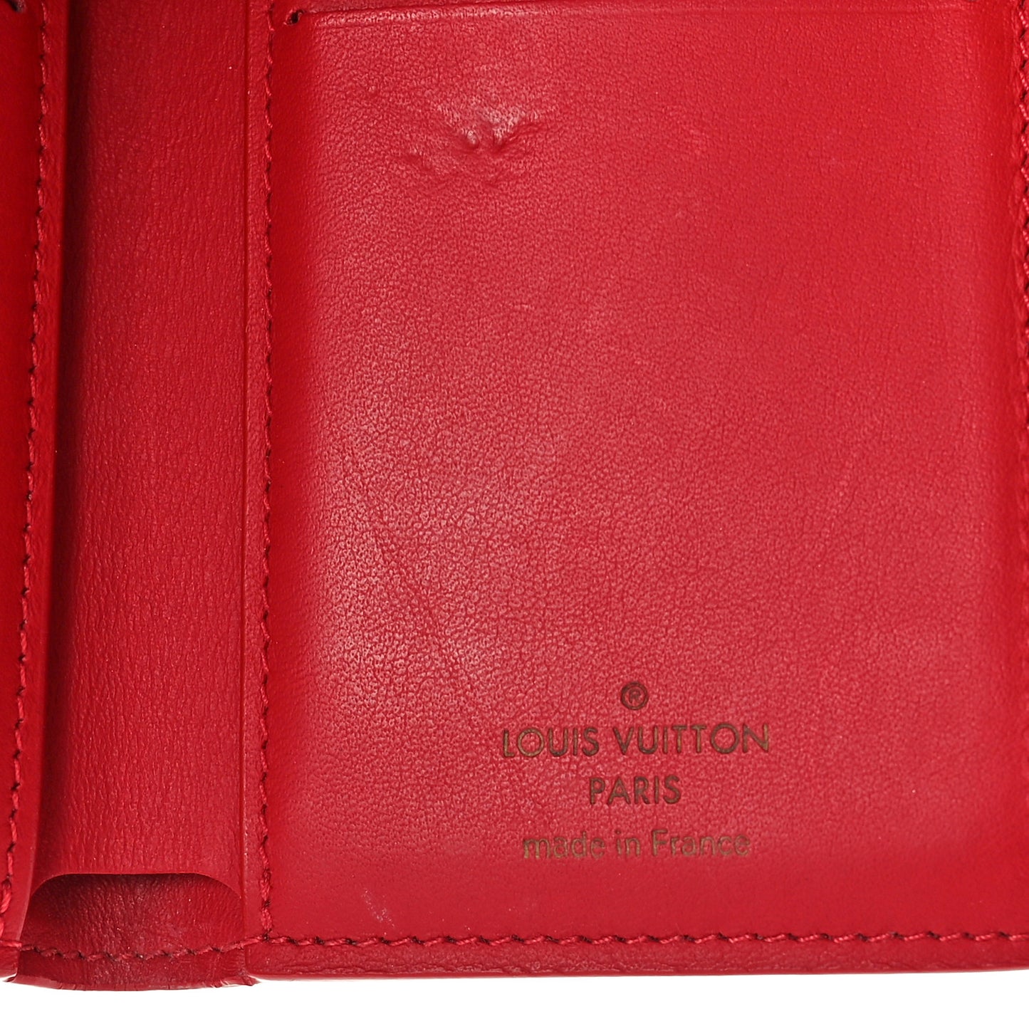 Taurillon Capucines Compact Wallet Scarlet