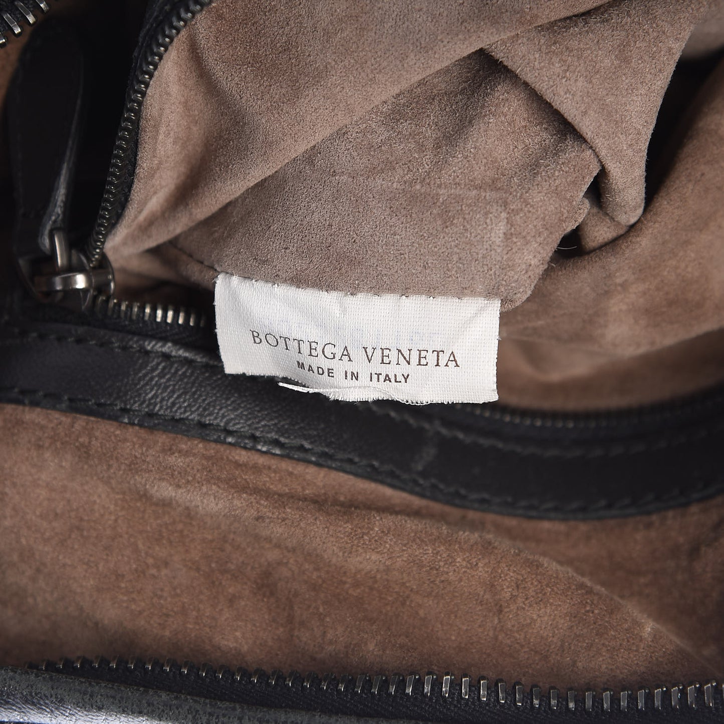 Nappa Intrecciato Medium Veneta Hobo Black