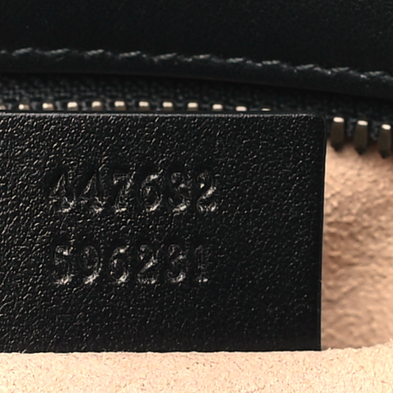 Calfskin Matelasse Small GG Marmont Chain Shoulder Bag Black