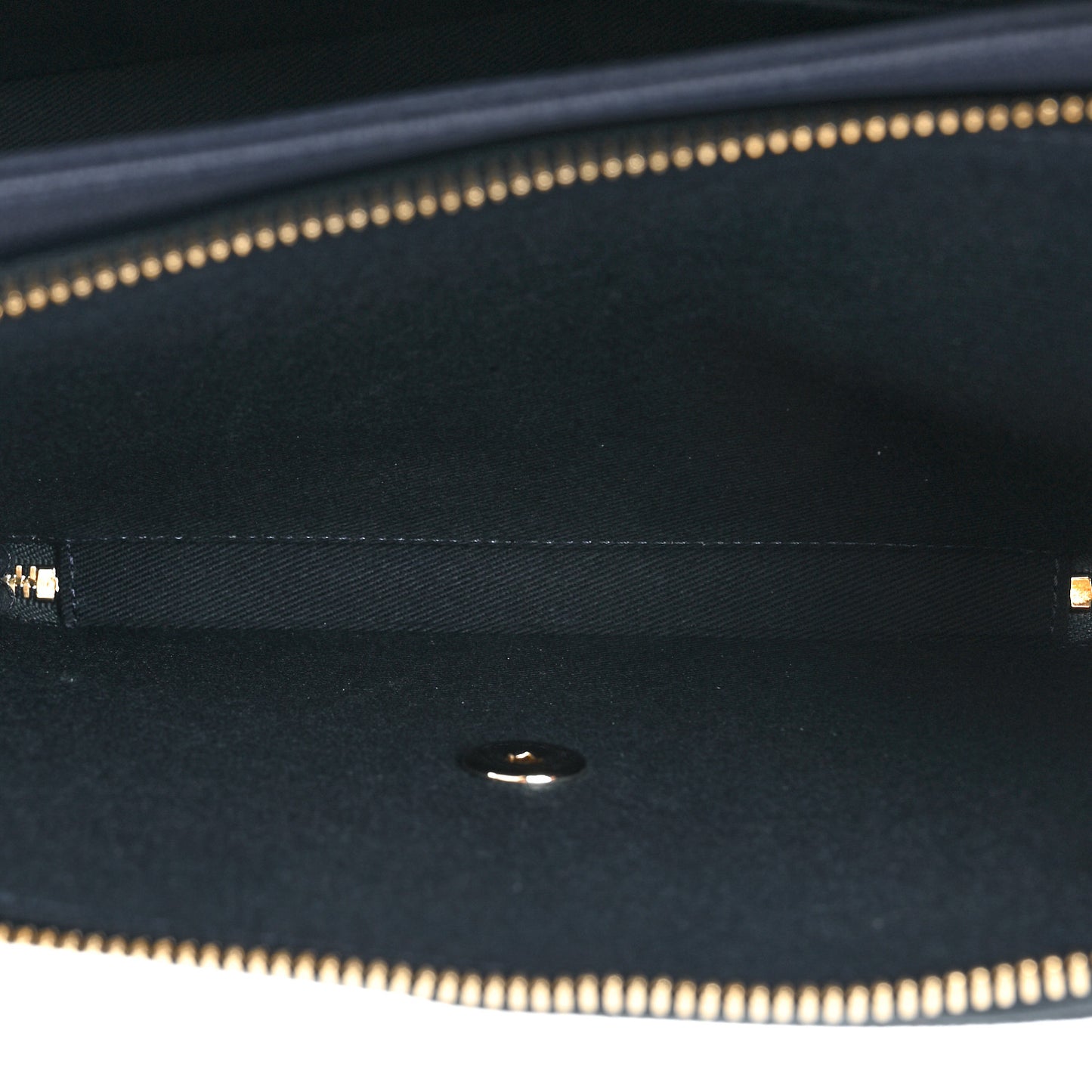 Caviar Quilted Large Business Affinity Flap Navy