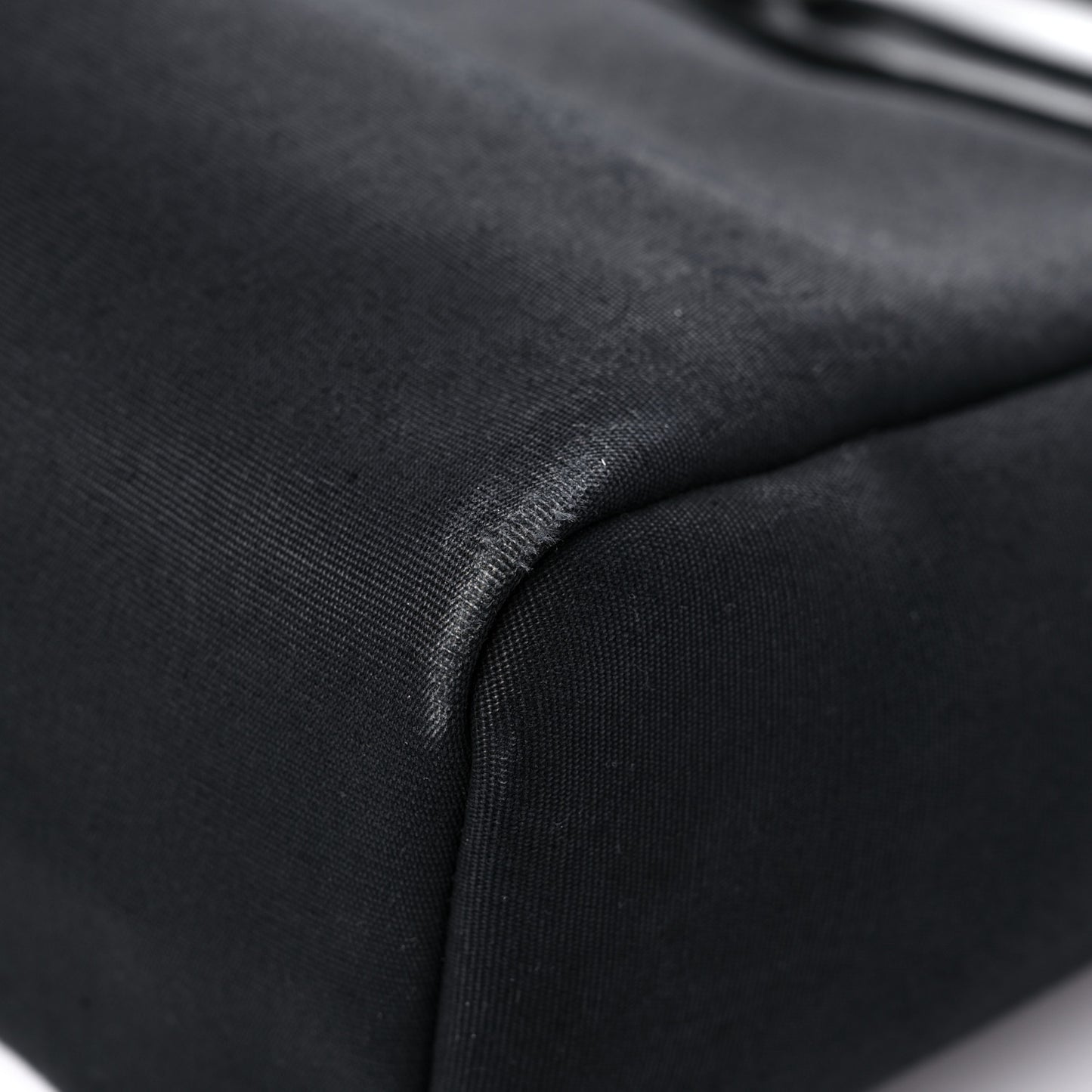 Toile Vache Calfskin Herbag 30 PM Black