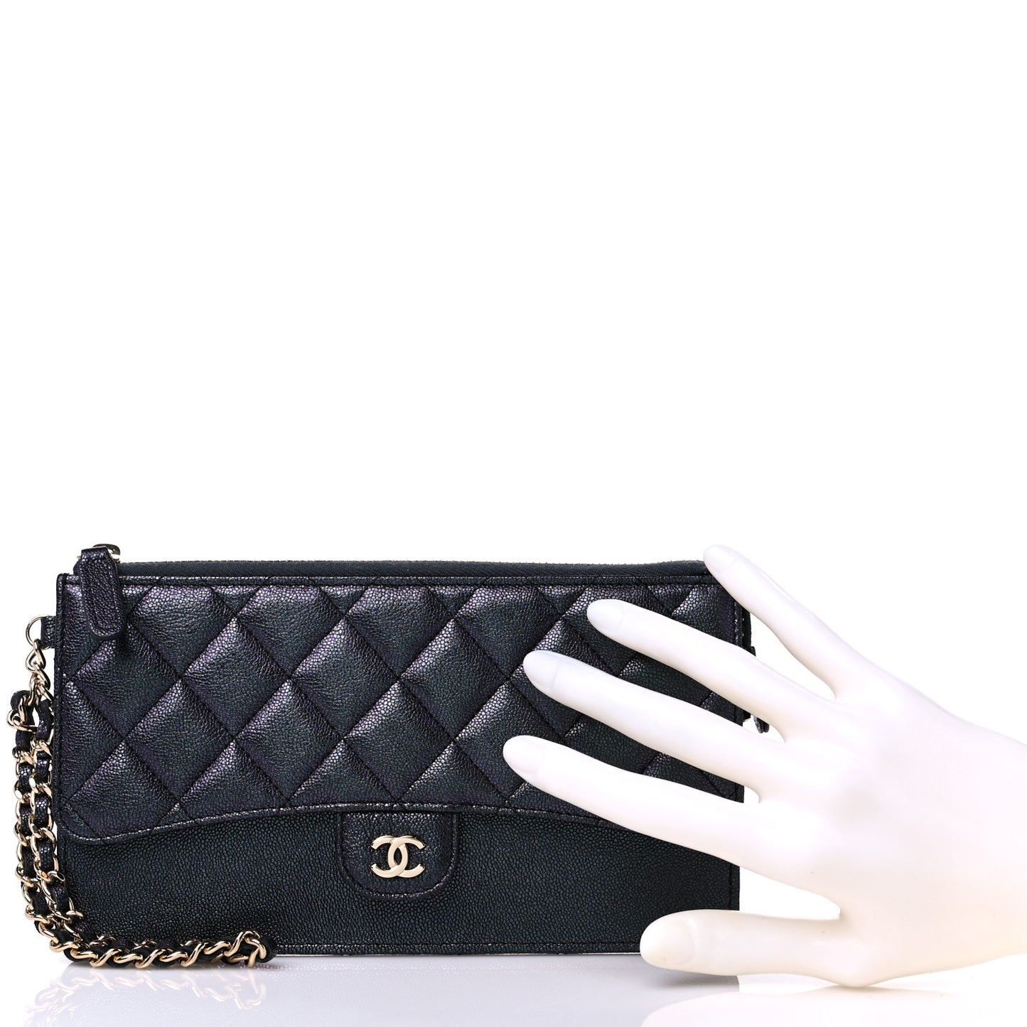 Iridescent Caviar Quilted Classic Pouch With Handle Black