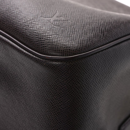 Louis Vuitton Taiga Kendall PM Acajou 11 of 11