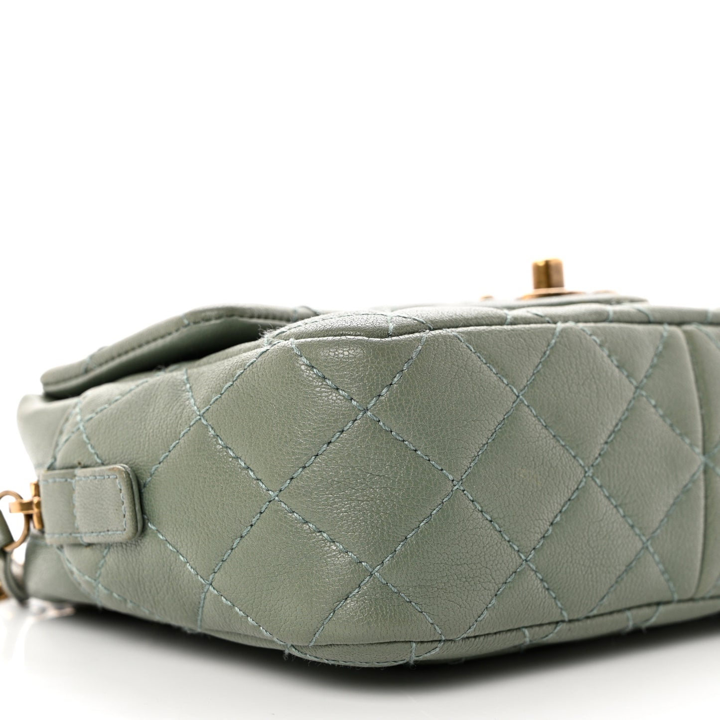 Sheepskin Quilted Trapezio Camera Case Green