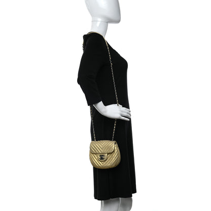 Chanel Metallic Aged Calfskin Chevron Small Bubble CC Flap Gold 2 of 11