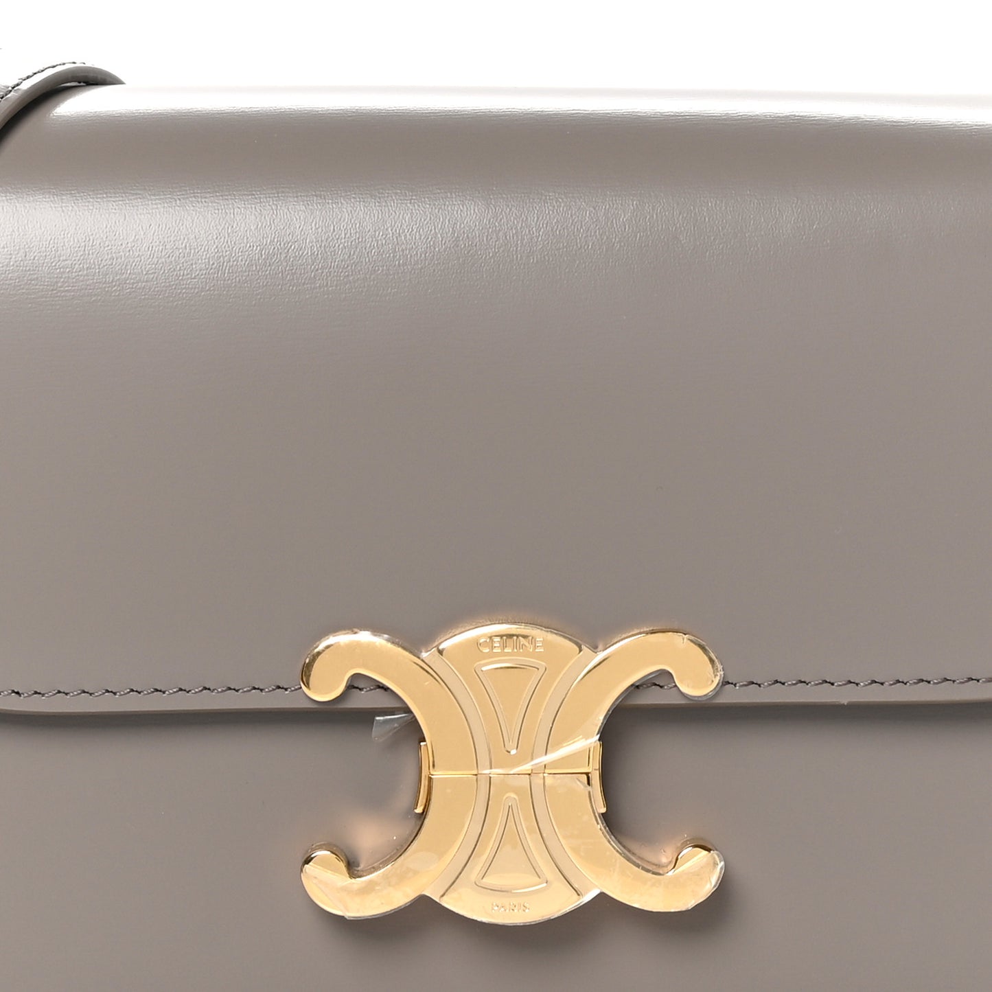 Shiny Calfskin Teen Triomphe Pebble