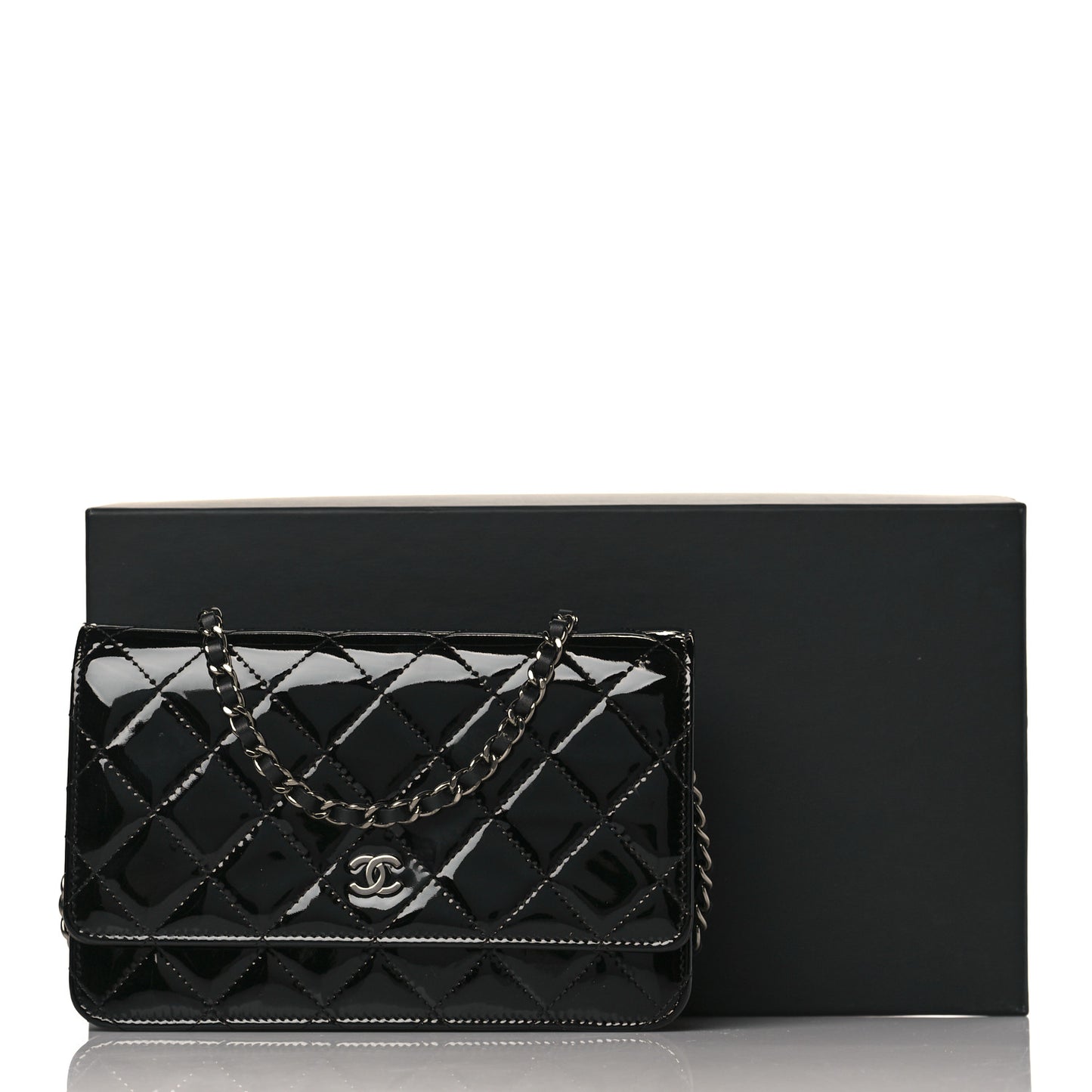 Patent Calfskin Quilted Wallet On Chain WOC Black