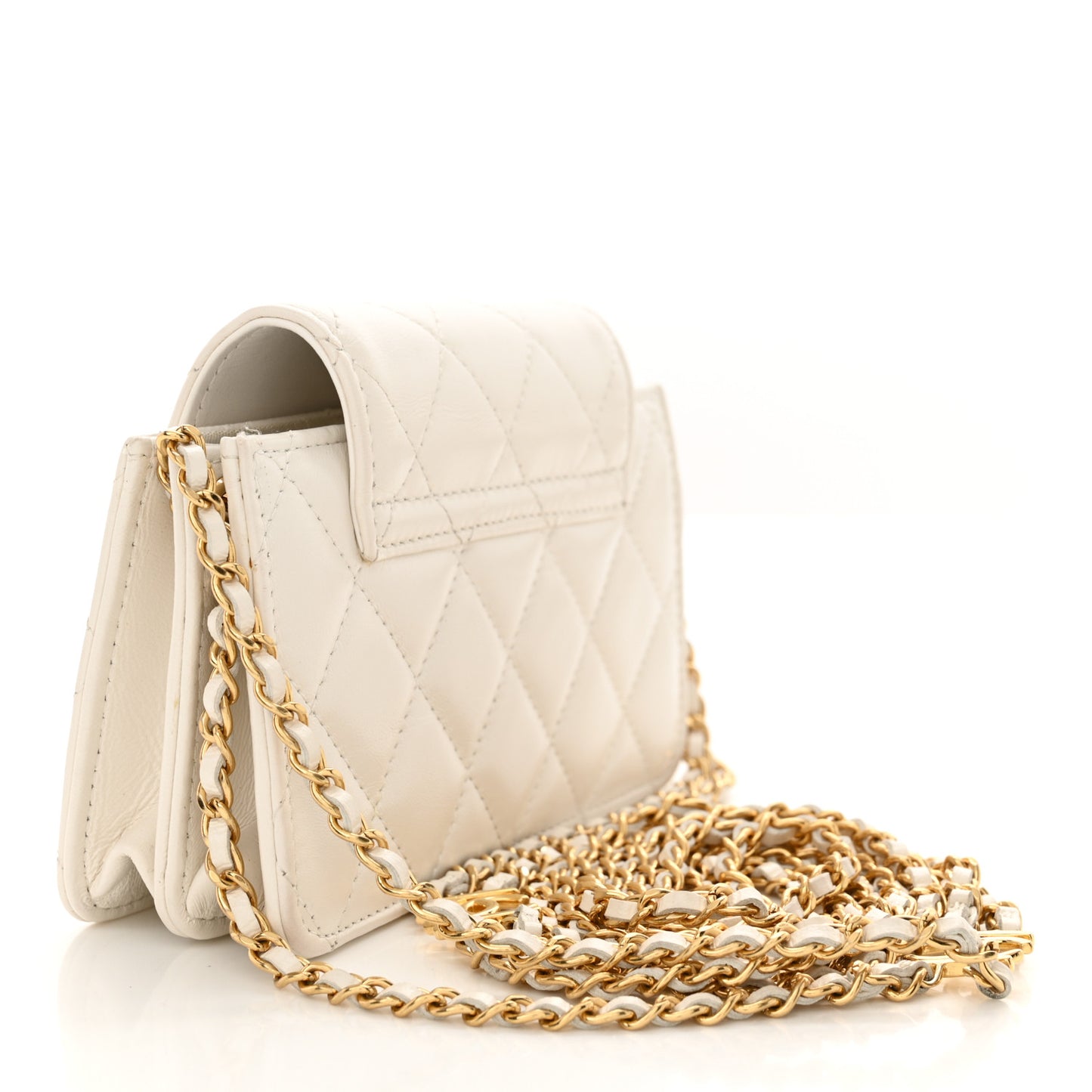 Quilted Flap With Chain White