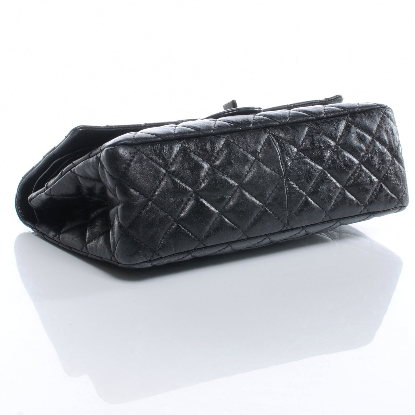 Calfskin 2.55 Reissue 226 Flap Metallic Black
