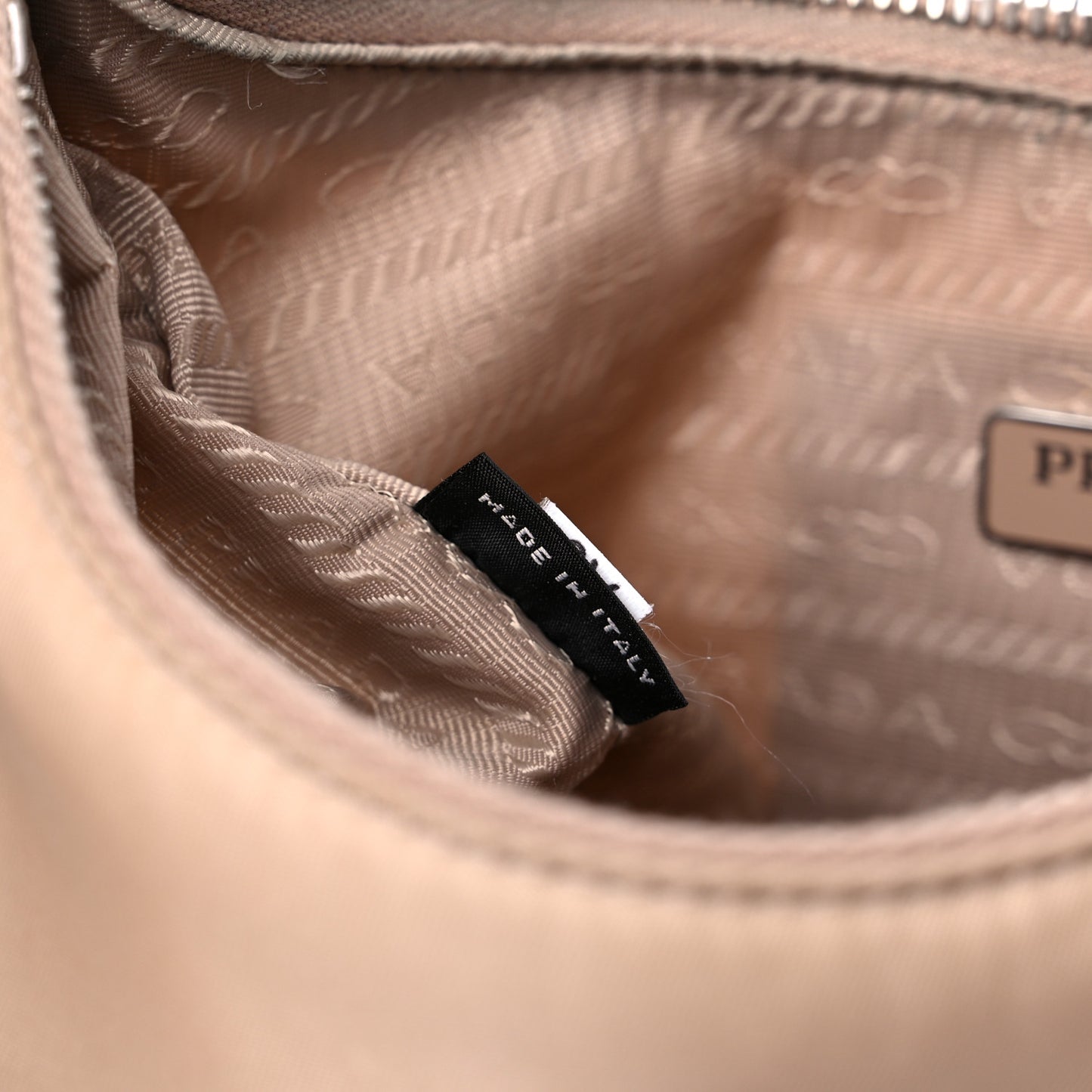 Nylon Re-Edition 2005 Shoulder Bag Deserto