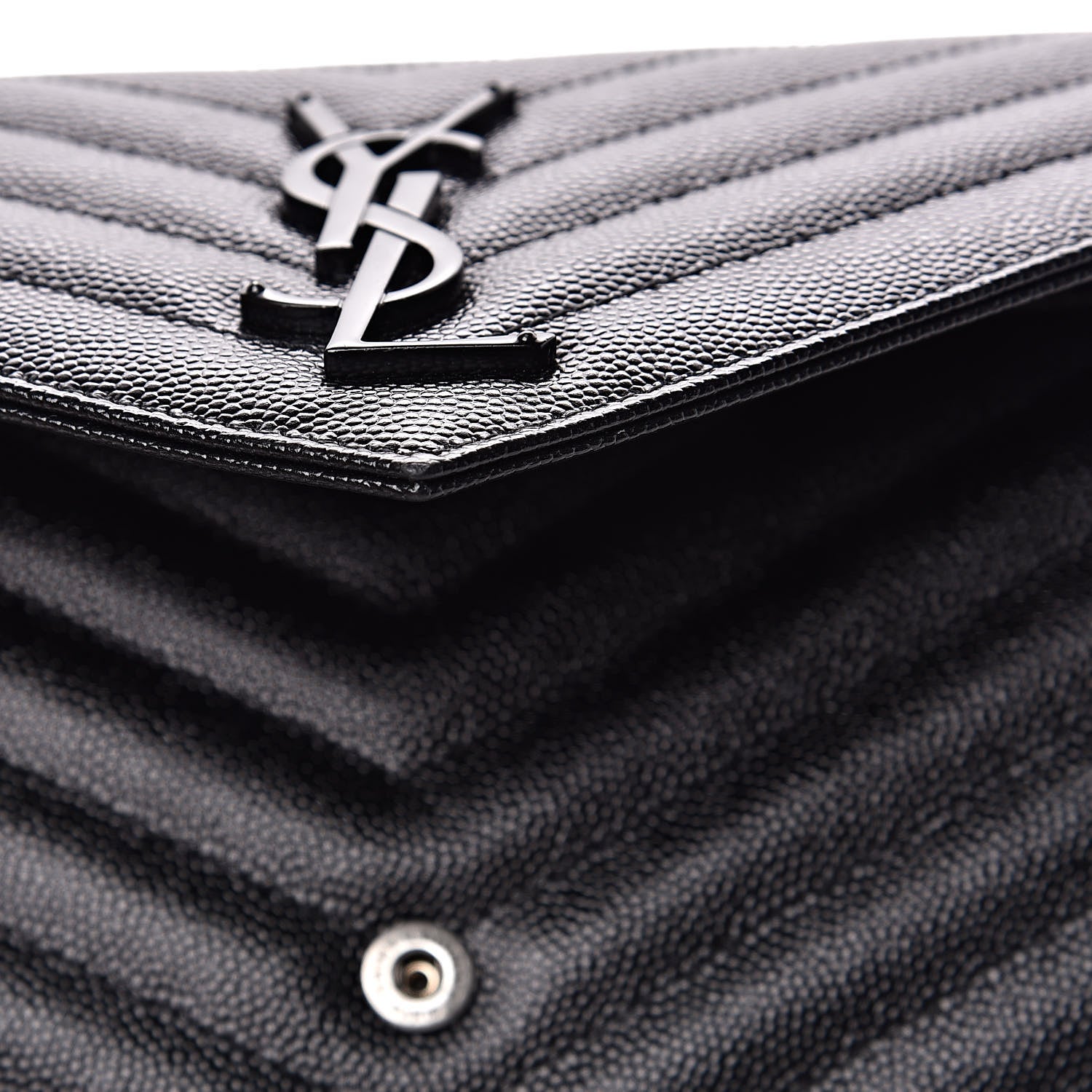 Saint Laurent Grain De Poudre Matelasse Chevron Monogram Chain Wallet Black 9 of 11