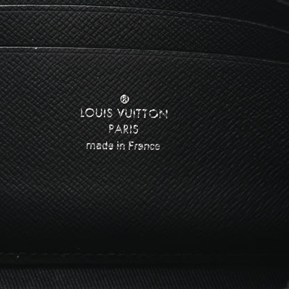 Louis Vuitton Monogram Eclipse Discovery Pochette 6 of 6