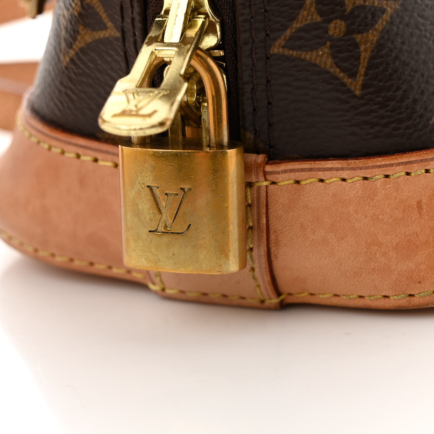 Louis Vuitton Monogram Alma BB 12 of 13
