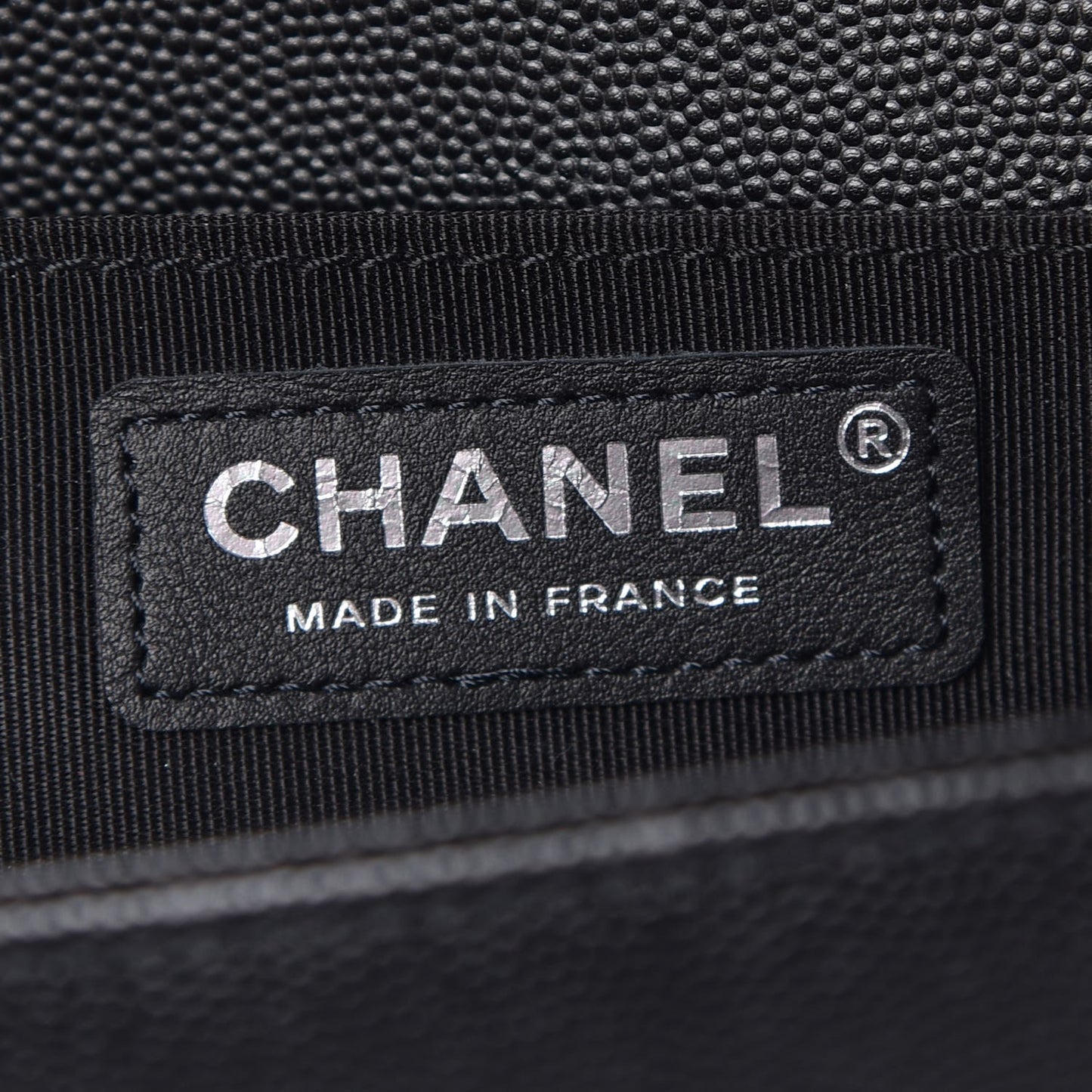 Caviar Quilted Medium Boy Flap Black