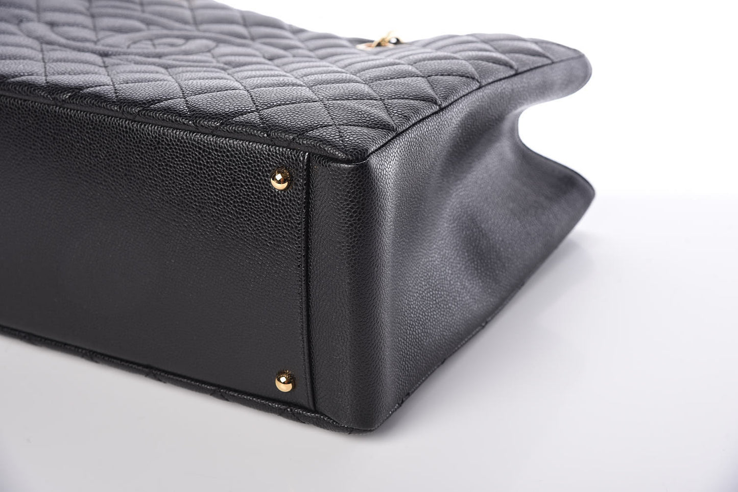 Caviar Quilted XL Grand Shopping Tote GST Black