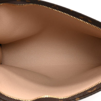 Louis Vuitton Monogram Toiletry Pouch 26 5 of 10