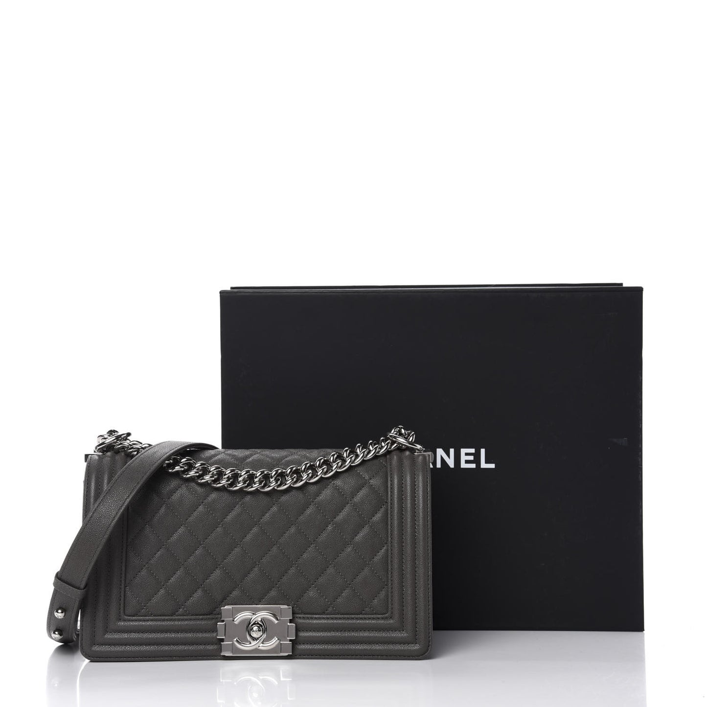 Caviar Quilted Medium Boy Flap Grey