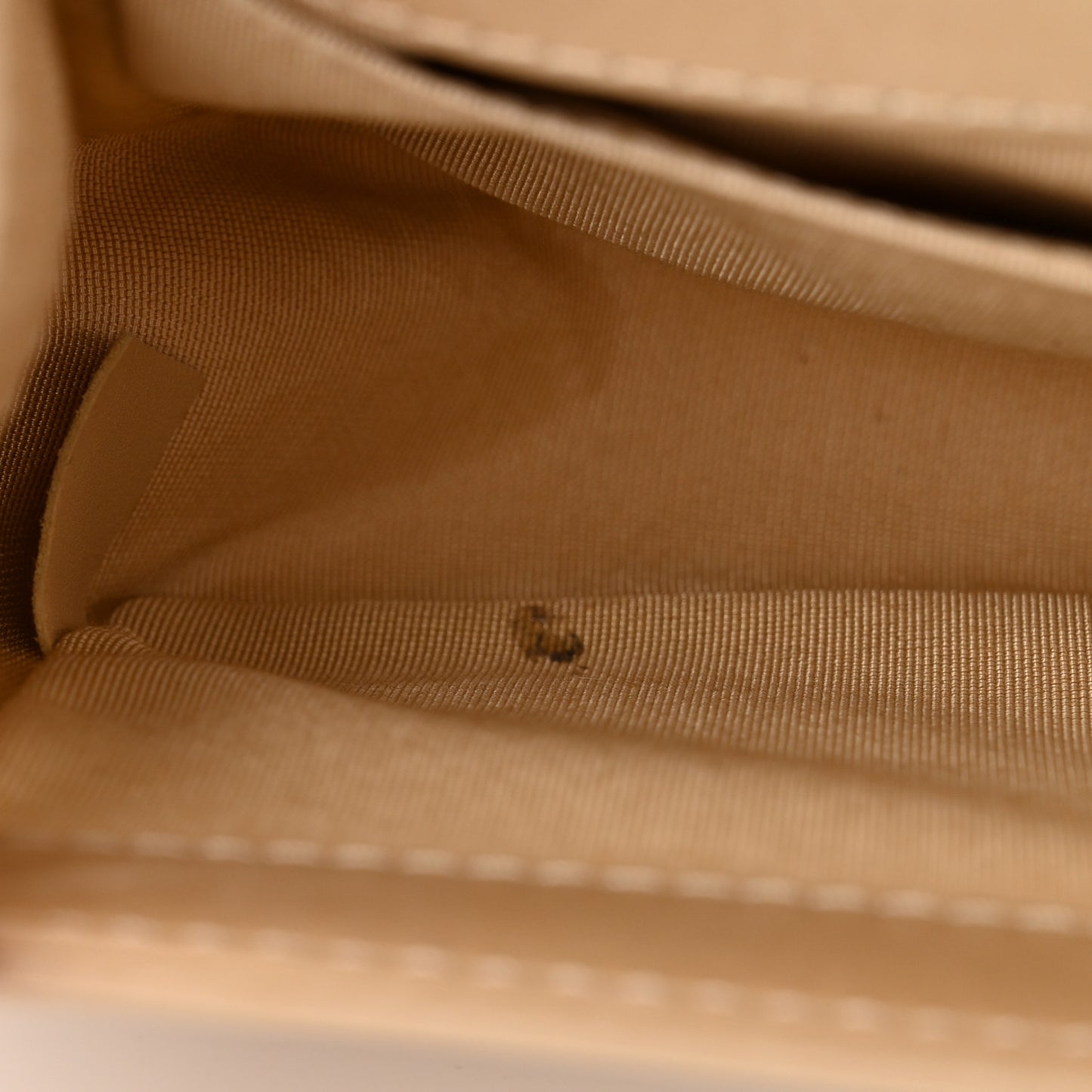 Lambskin Quilted Medium Boy Flap Ivory Havana Beige