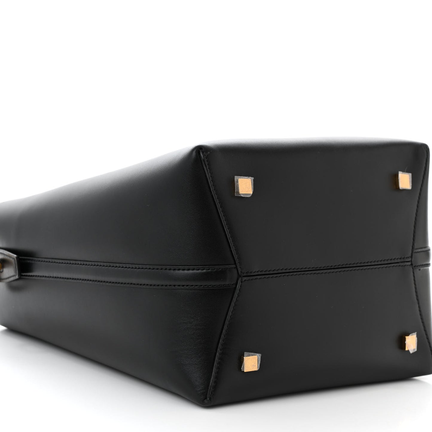 Shiny Calfskin Le 37 Bucket Bag Black