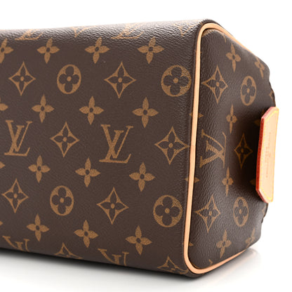 Louis Vuitton Monogram Dopp Kit Toilet Pouch 9 of 10