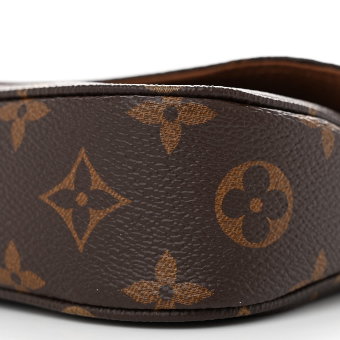 Monogram Ivy Wallet On Chain