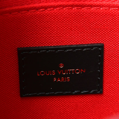 Louis Vuitton Reverse Monogram Giant Onthego PM 6 of 9