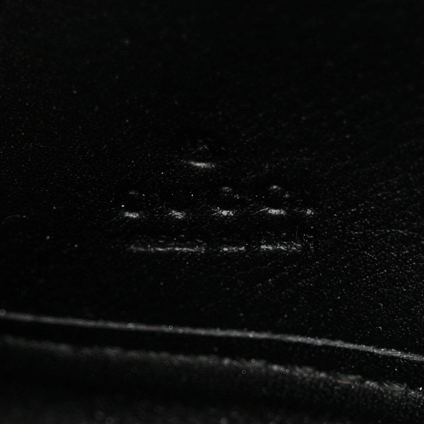 Guccissima Margaux Calfskin Metal Bar Zip Around Wallet Black