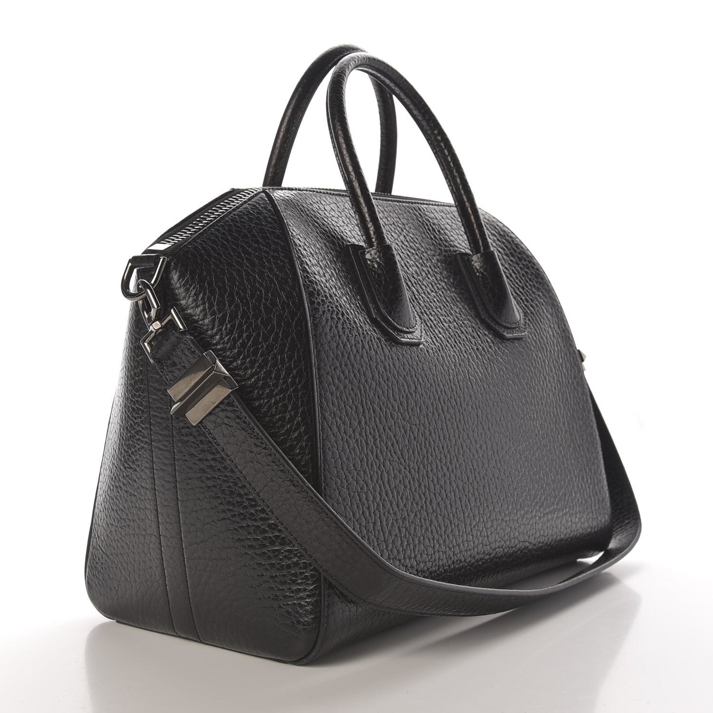 Pebbled Calfskin Medium Antigona Black