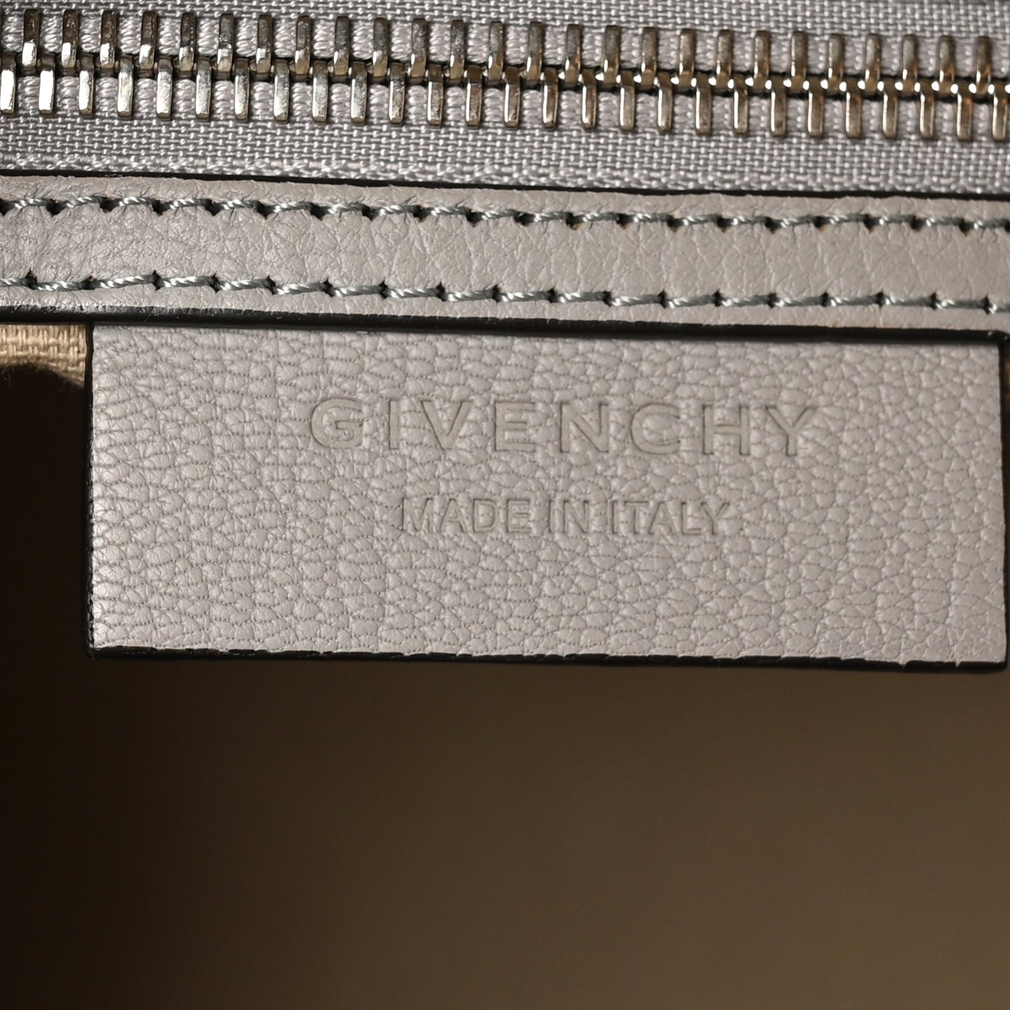 Sugar Goatskin Small Antigona Pearl Grey
