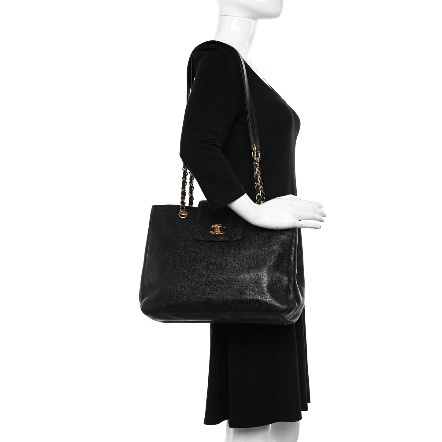 Caviar Shoulder Bag Black