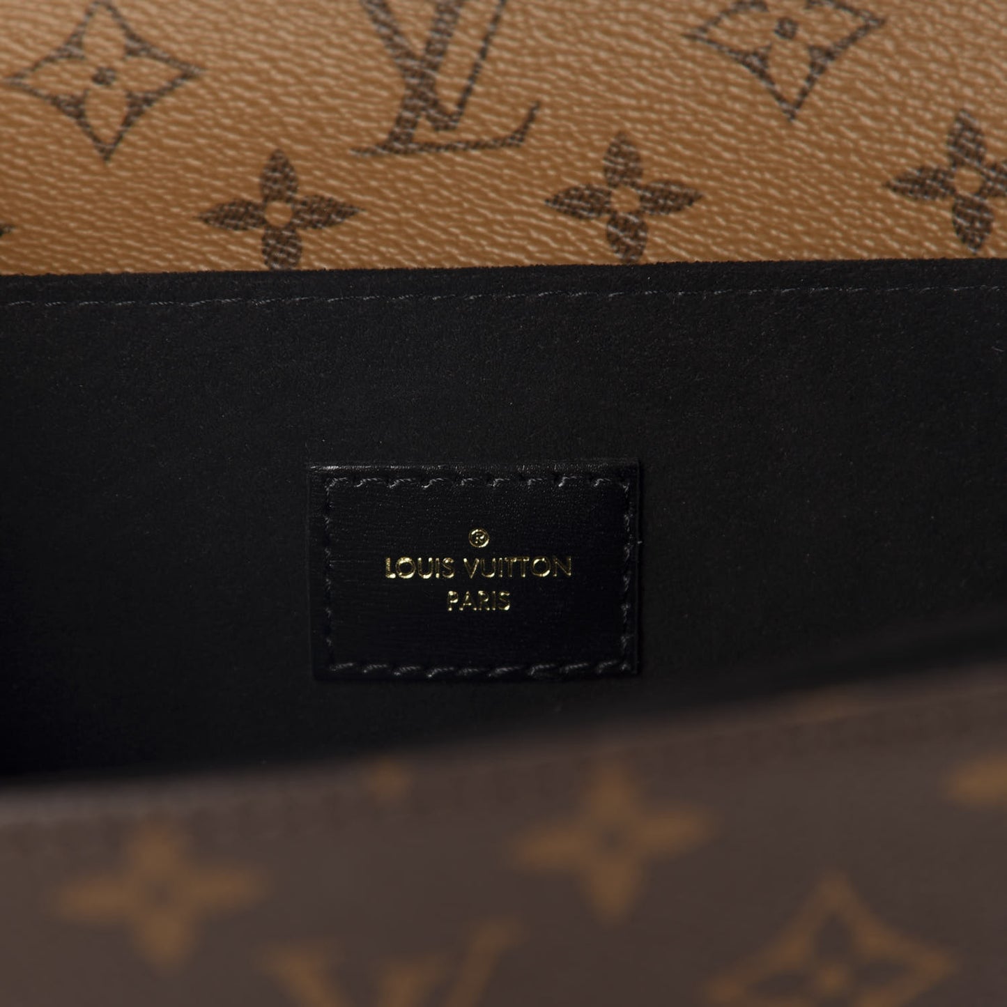 Reverse Monogram Pochette Metis