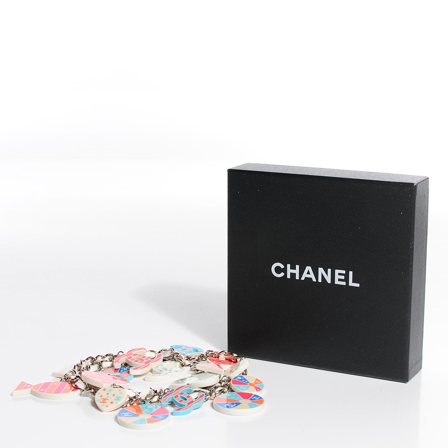 Chanel Acrylic CC Beach Charm Belt Silver 5 of 5