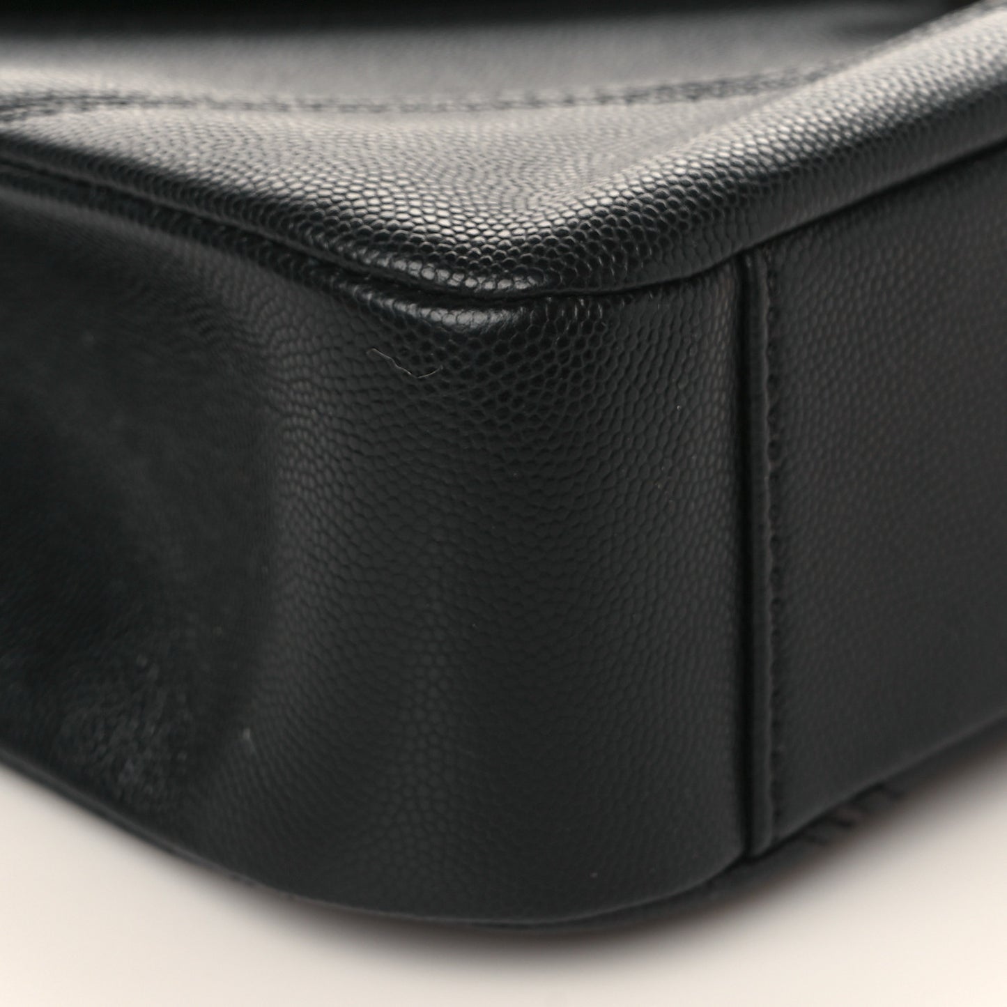 Caviar Macro Chevron Single Flap Black